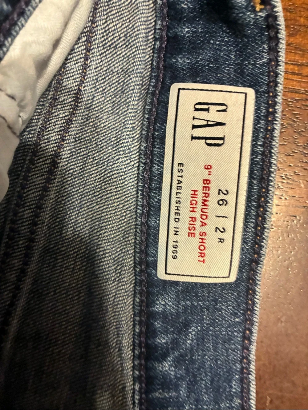 GAP High-Rise Bermuda Short in Dark Blue Denim